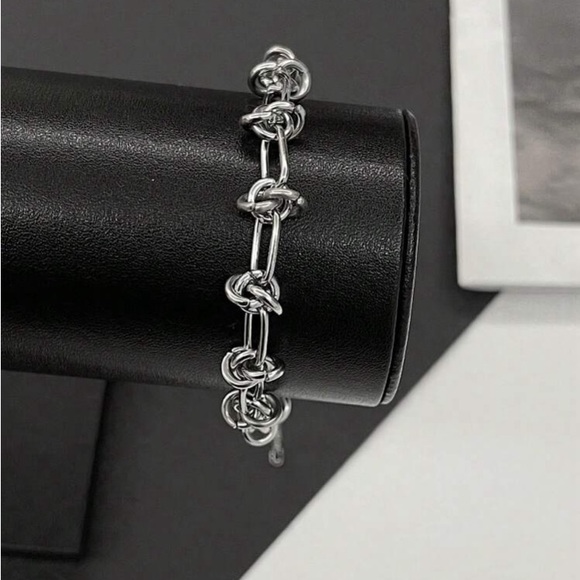 COPY - 2pcs/Set Fashionable Stainless Steel Knotted Bracelet And Necklace, Heav… - Picture 4 of 6